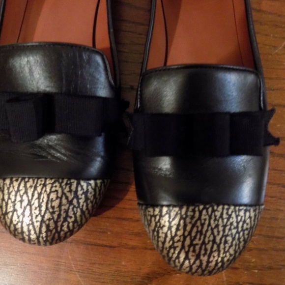 Marc by Marc Jacobs Shoes with Bow Accents - Picture 3 of 6